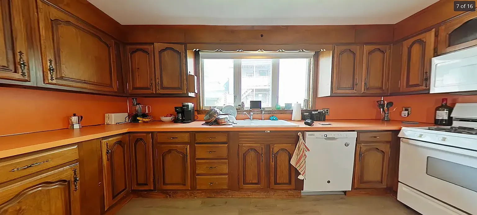 3 bed, 1200 sqft, $3,900 — Photo 1