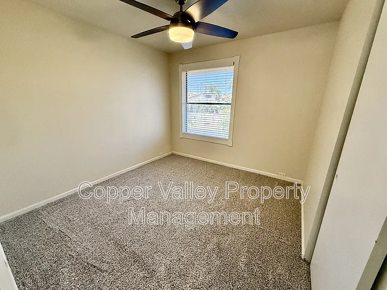 8601 S 48th St #3 — Photo 14