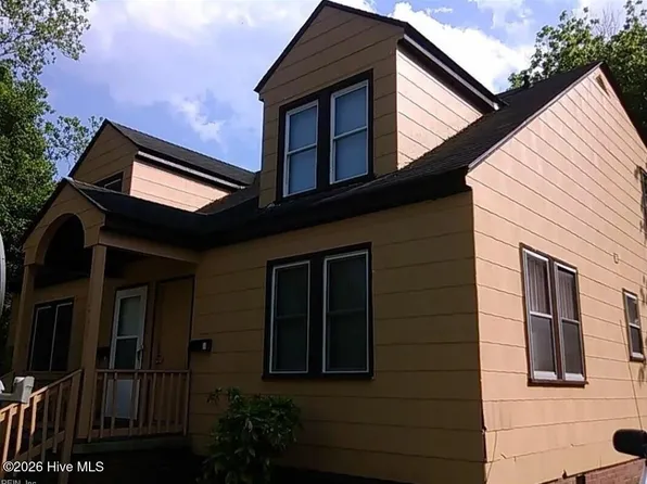 305 Queen St #A, Elizabeth City, NC 27909