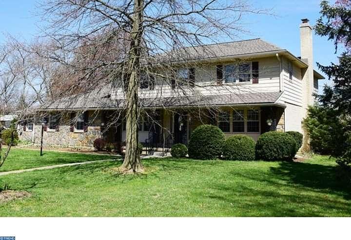 1st image of 2401 Kingman Dr