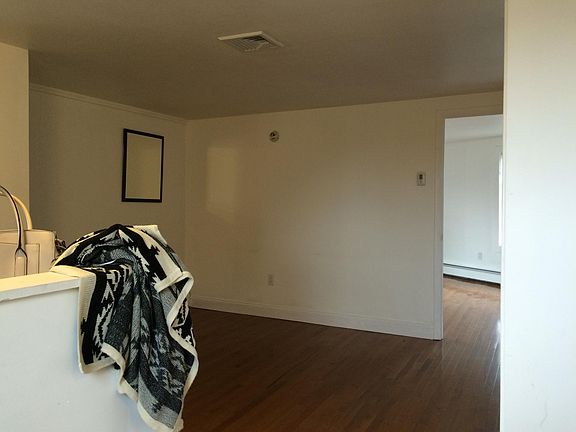 3rd image of 1523 E Passyunk Ave APT 3