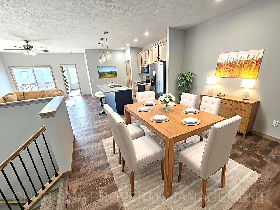Tunis Drive Townhomes — Photo 4