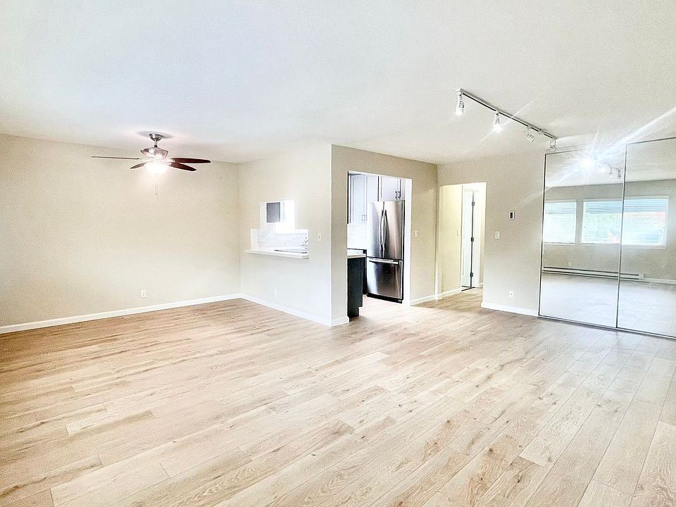 1st image of 438 N El Camino Real #201