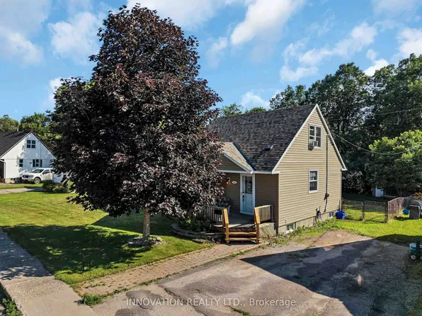 144 Francis St, Renfrew, ON K7V 1C4