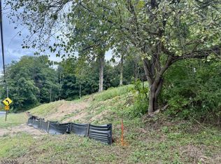 113 Munsonhurst Rd, Franklin, NJ 07416