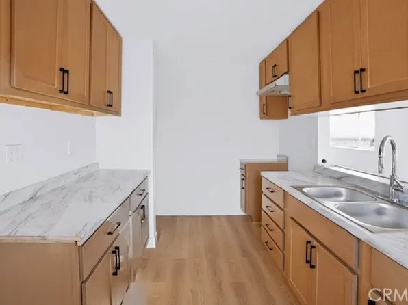2205 W 9th St, Santa Ana, CA 92703