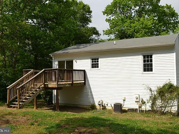 4th image of 10572 Meadowlark Ln