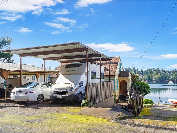 2nd image of 2519 E Phinney Bay Place