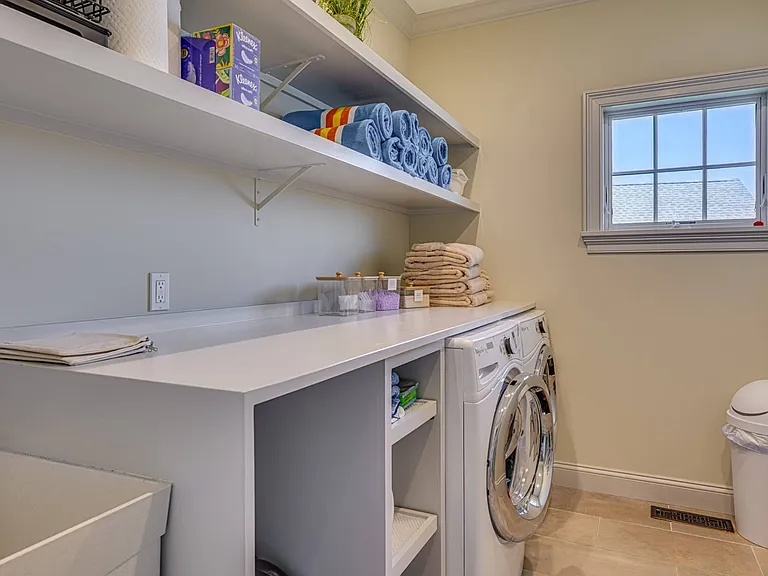 23 E Point Ln — Photo 15