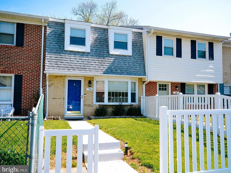 7316 E Springbrook Ct — Photo 2