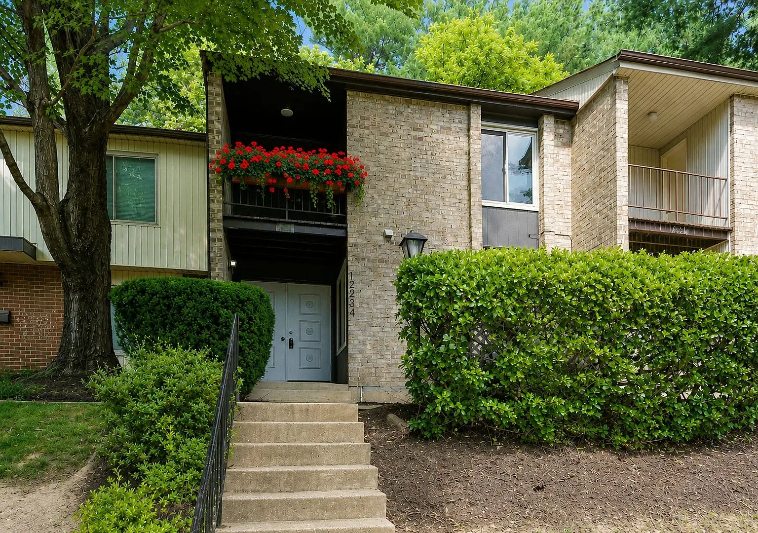 Updated 3-Bedroom, 2 Full Bath, 2 Half Bath Townhouse in Close-In Potomac! — Photo 1