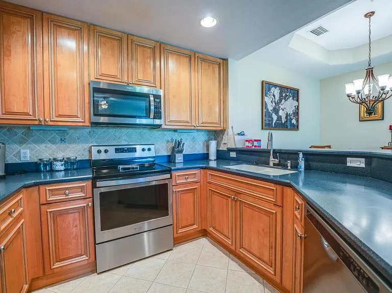 1518 SW 50th St #301 — Photo 13