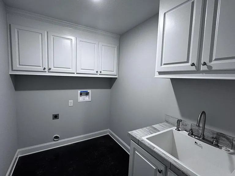 235 Chartleigh Cir — Photo 18