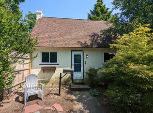 120 Westbourne Ter #A, Brookline, MA 02446