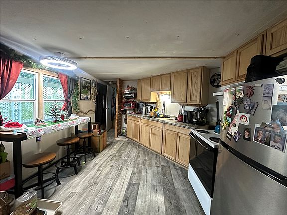 2nd image of 8080 Harborview Road #M180