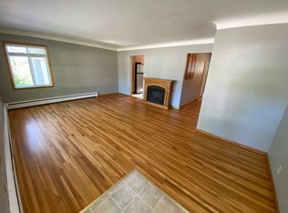 2005 9th St N, Fargo, ND 58102