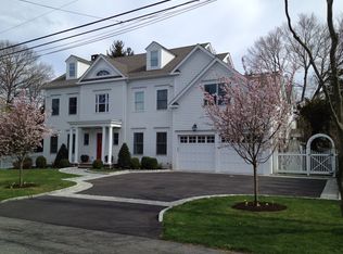 42 Orchard Dr, New Canaan, CT 06840