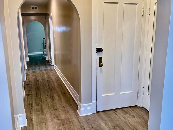 5th image of 3753 W Eastwood Ave APT 2