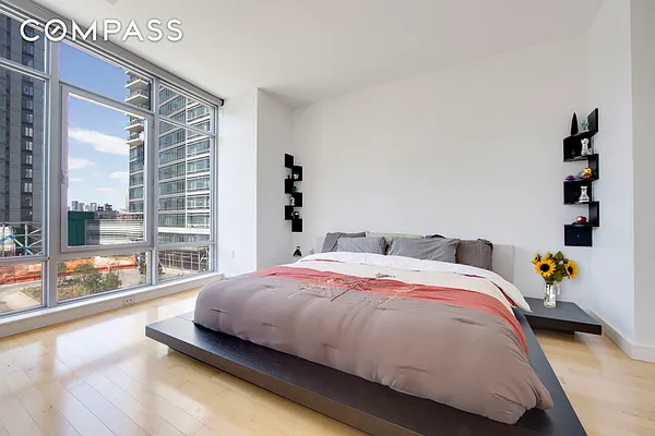 Rented by Compass | media 21