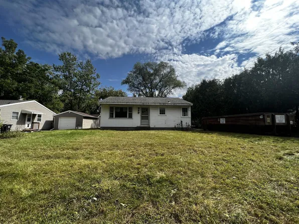 447 Court Rd, Onalaska, WI 54650