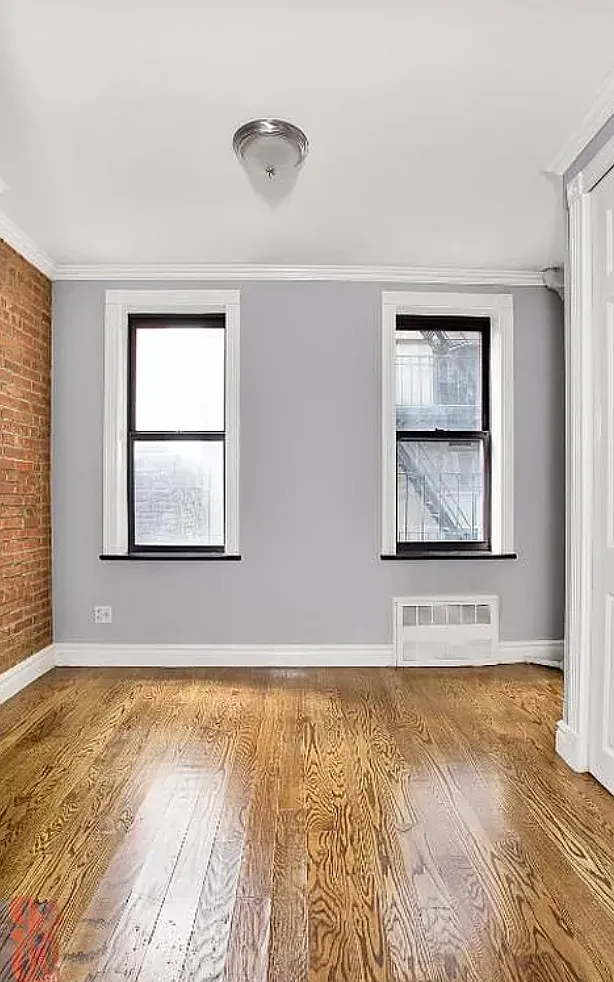 219 East 23rd Street — Photo 2