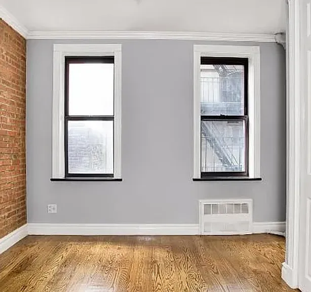 219 E 23rd St #4 — Photo 2