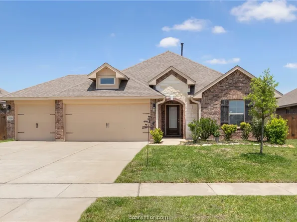 2026 Eagle View Dr, Navasota, TX 77868