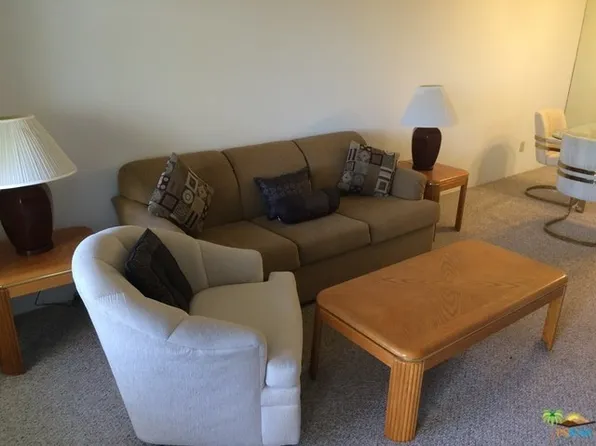 2810 N Arcadia Ct #213, Palm Springs, CA 92262