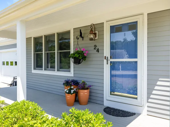 24 Putter Drive, East Falmouth, MA 02536