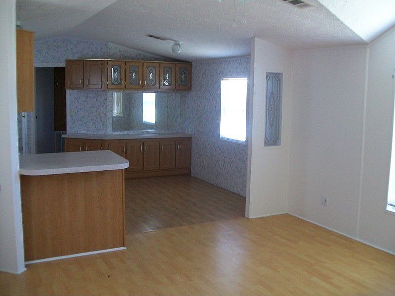 2nd image of 3945 Glenwick Dr
