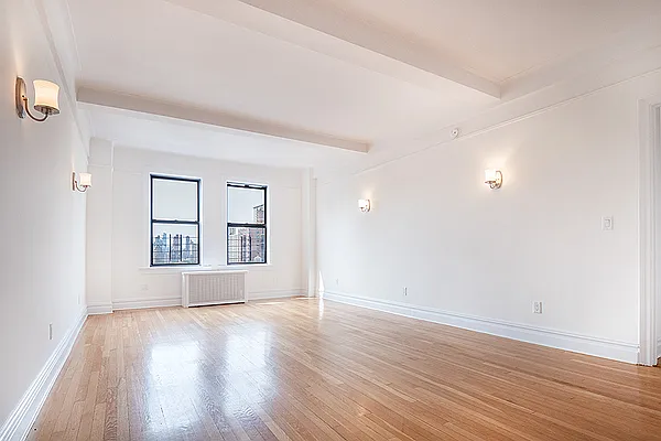 Rented by Rita S Citrin, LREB | media 2