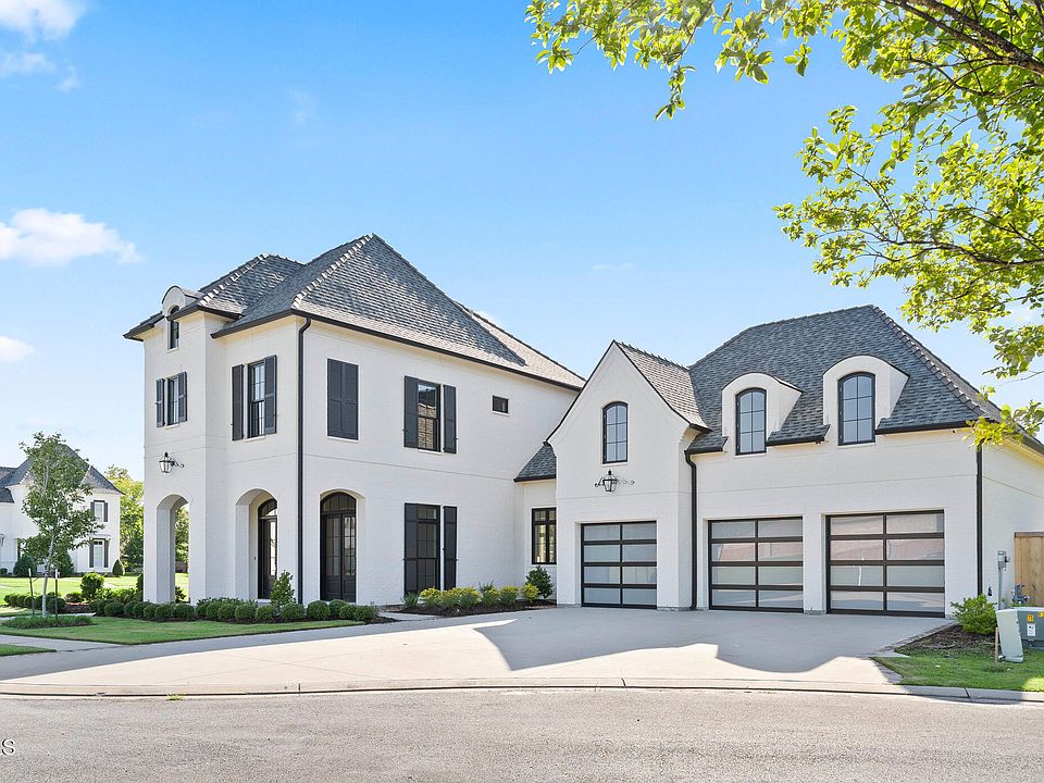 1st image of 103 Arago Ct