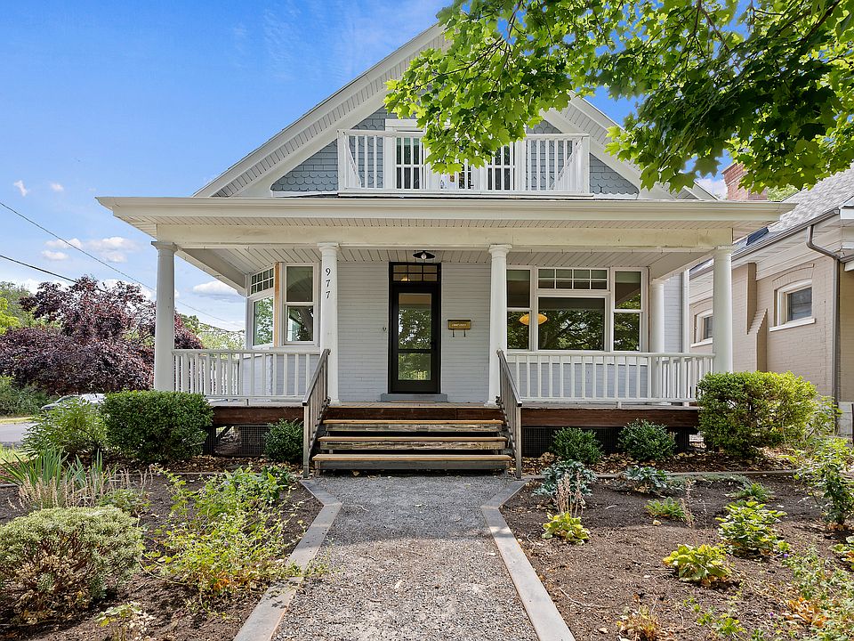 Front of House on 900 E