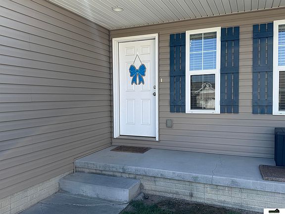3rd image of 3111 Excalibur Ln