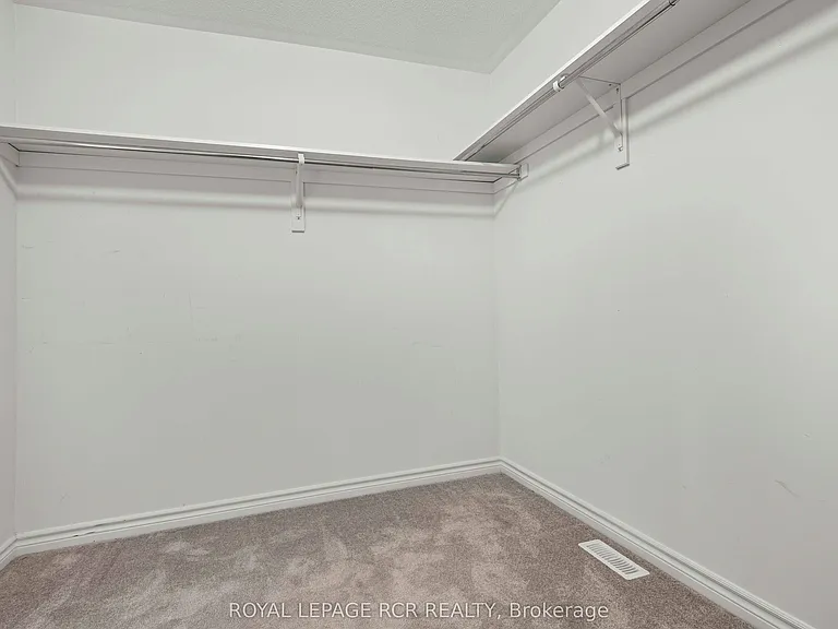 166 Seeley Ave — Photo 31
