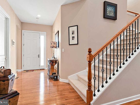 2nd image of 36269 Sunflower Blvd