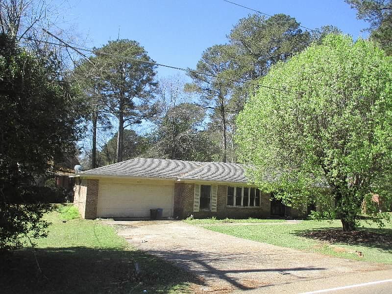 2nd image of 3457 Forest Hill Rd