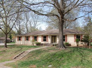 2457 E Barataria St, Springfield, MO 65804