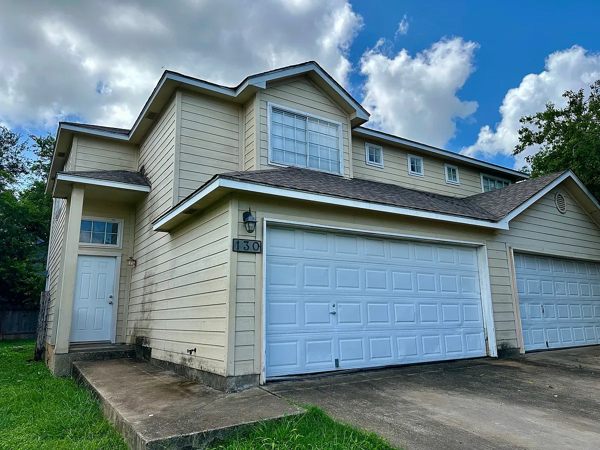 Building Photo - 130 Cedargrove St #130
