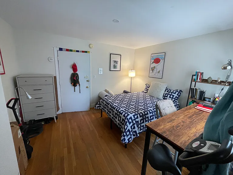 Longwood Ave #7 — Photo 3