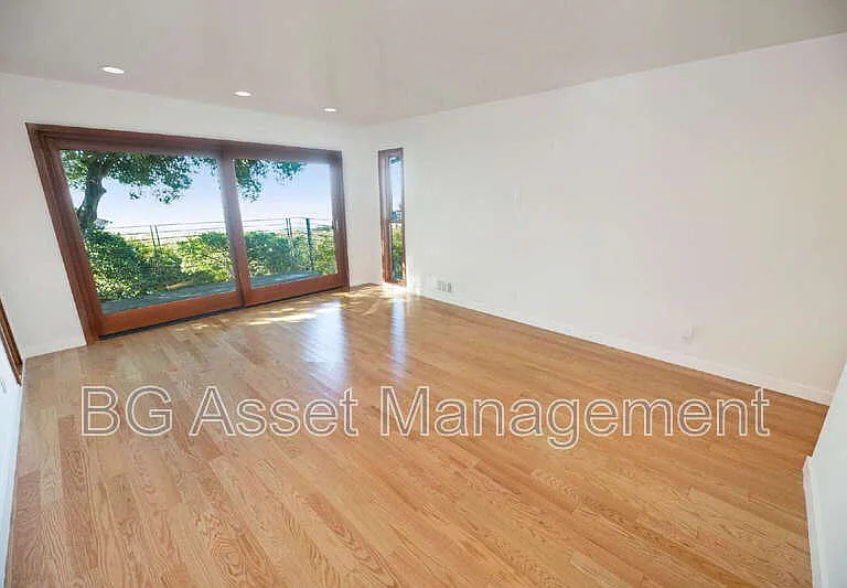 1411 Arlington Blvd — Photo 15
