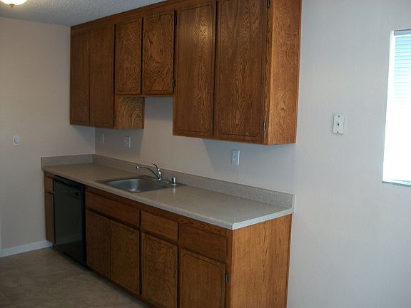 5264 Kitchen sink_06222023