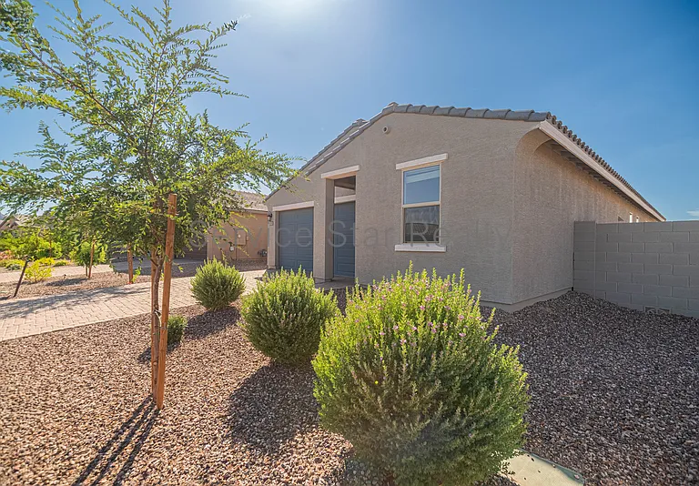 4398 W Janie St — Photo 3
