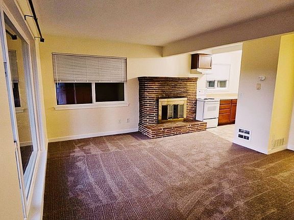 5th image of 217 Lake Louise Dr SW #219