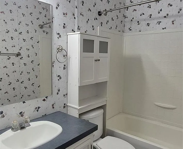 24430 Oak Hollow Blvd — Photo 20