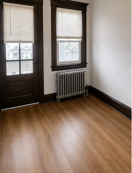 104 W 16th St #2 — Photo 10