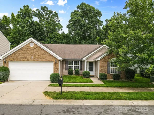 3008 Cornflower Ln, Indian Trail, NC 28079