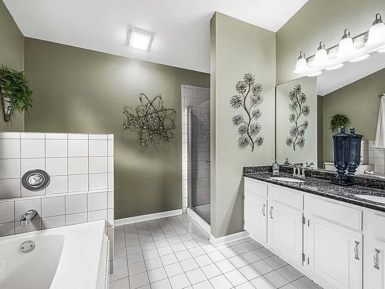 113 Prairieview Ct #1 — Photo 12