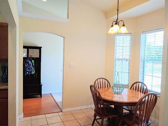 3rd image of 3690 NE 41st Ln