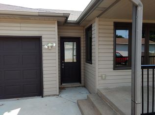 1031 Superior St #BASEMENT, Lincoln, NE 68521